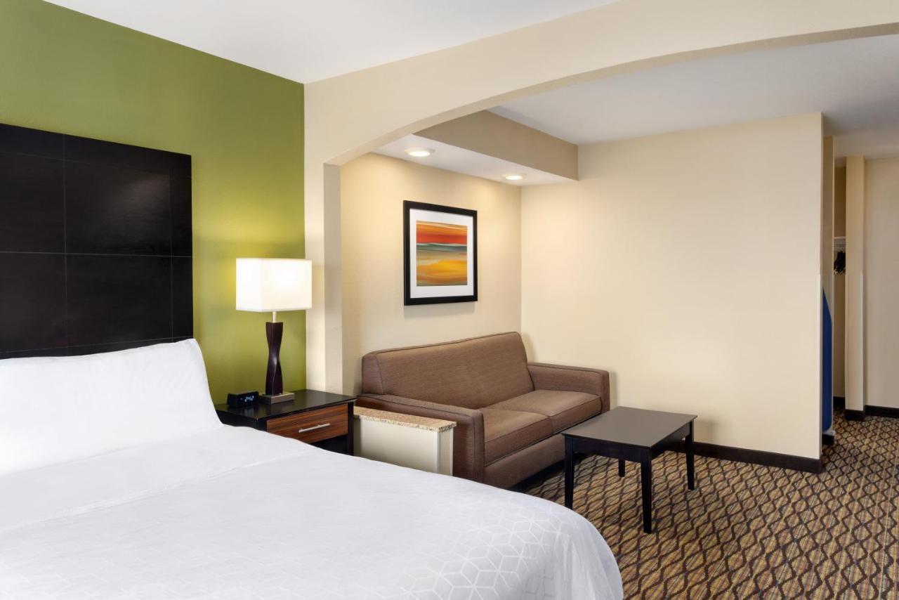 Holiday Inn Express Hotel & Suites Edmond By Ihg Exterior foto